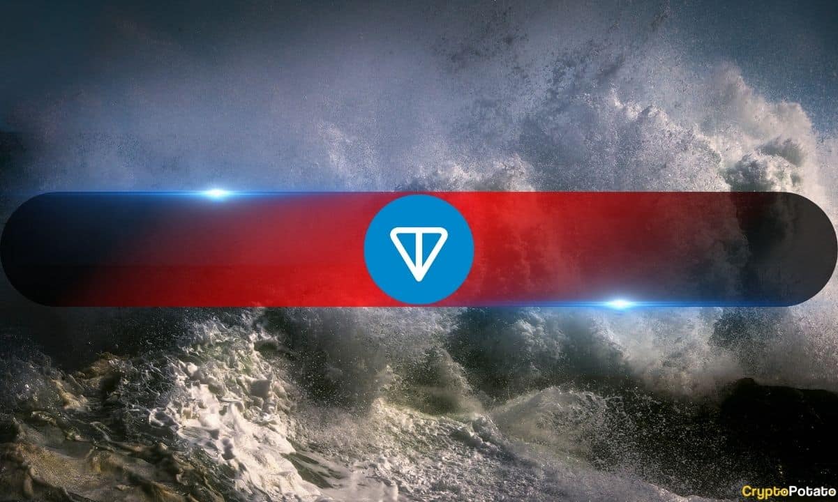 Image default